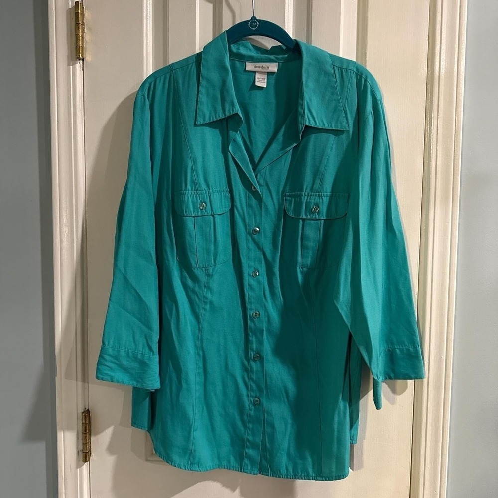 Teal green button-up shirt #workwear